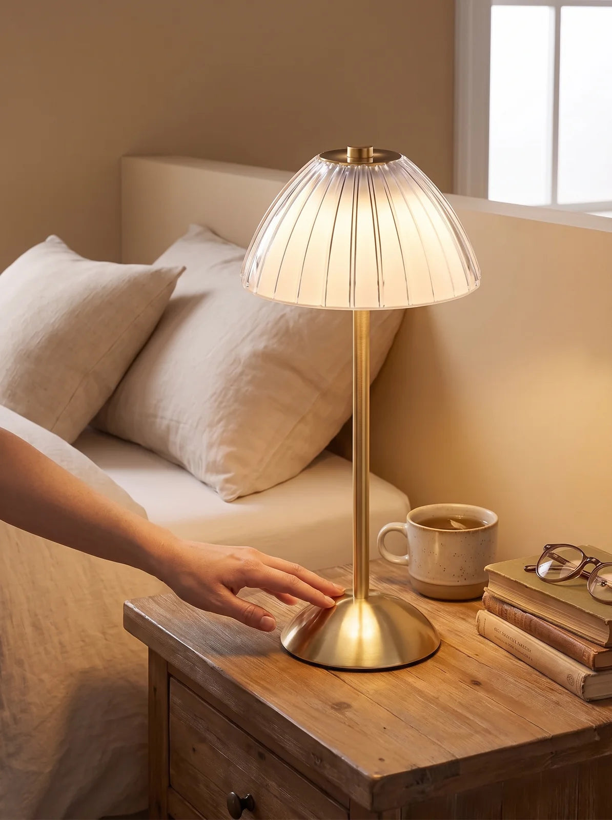 Golden Touch Table Lamp - iwt2_image