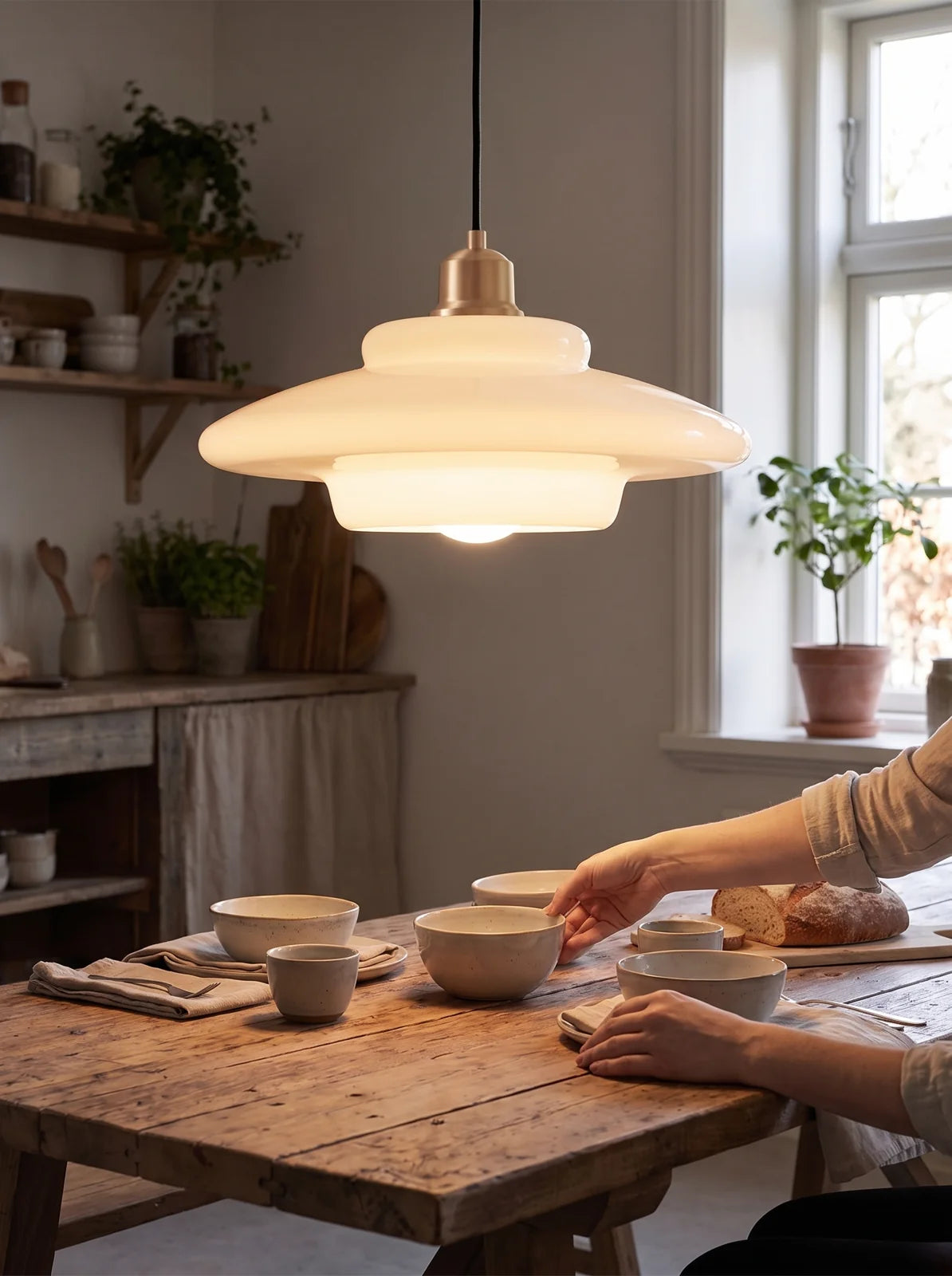 White Glass Pendant Light - iwt1_image