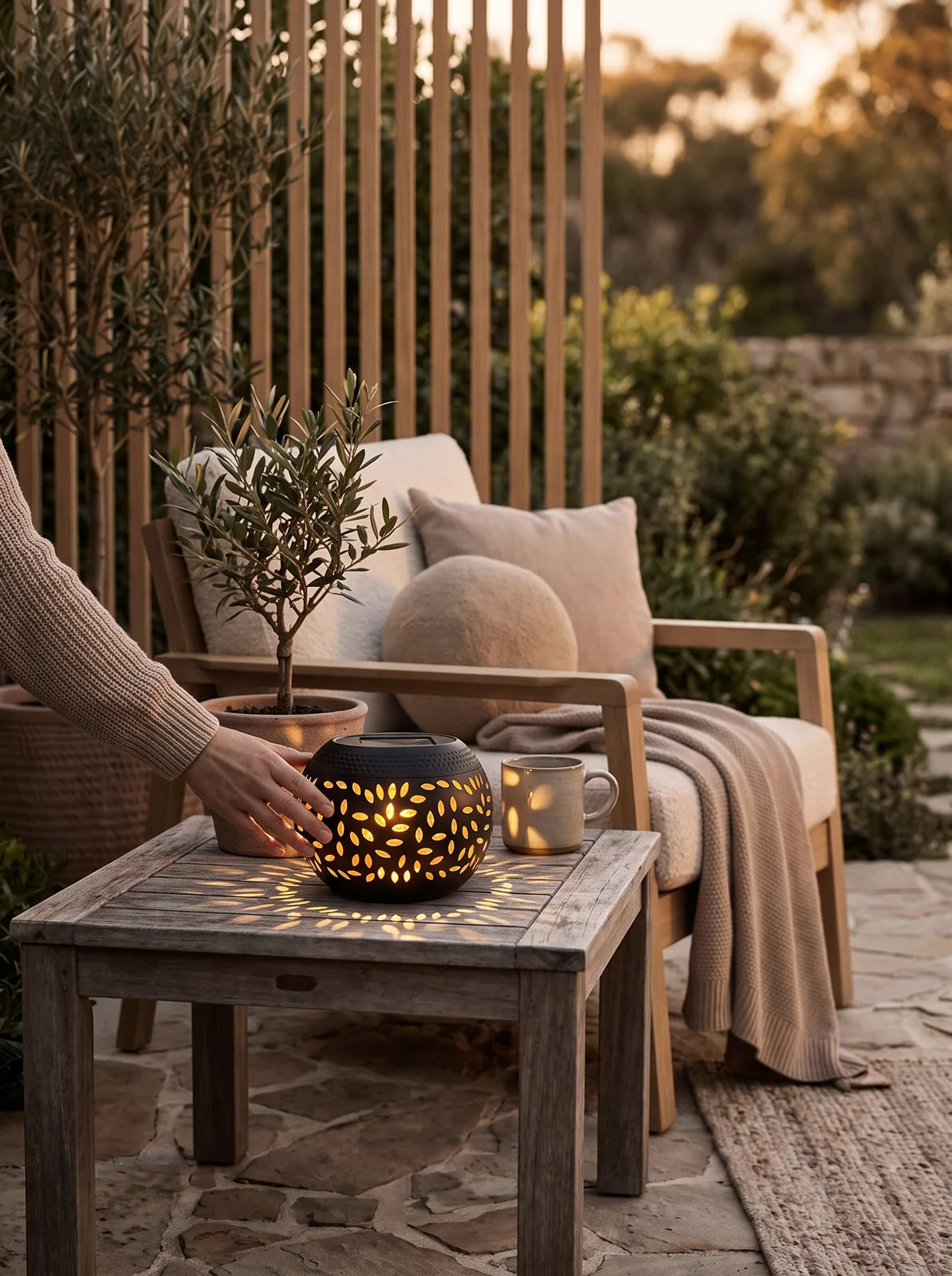 Lumopattern Solar Garden Light - iwt2_image