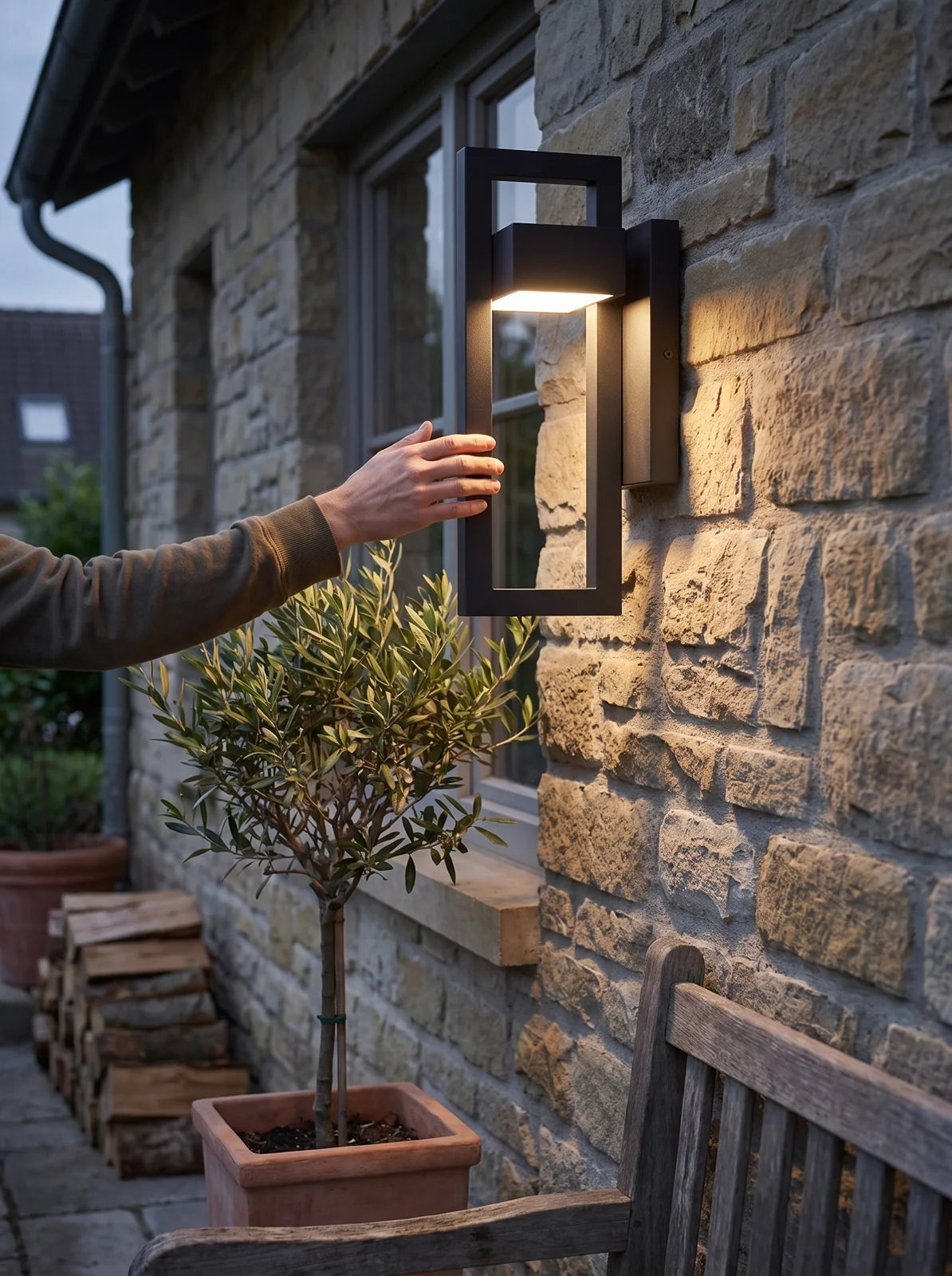 Scandinavian Aluminium Wall Light - iwt1_image