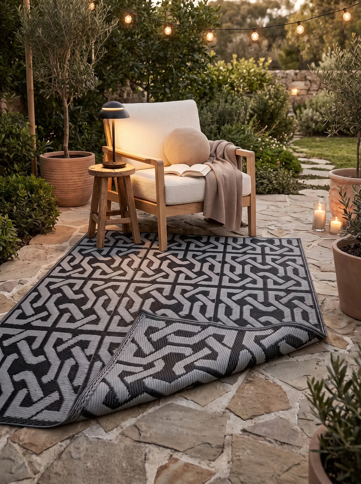 Reversible Outdoor Rug - iwt1_image