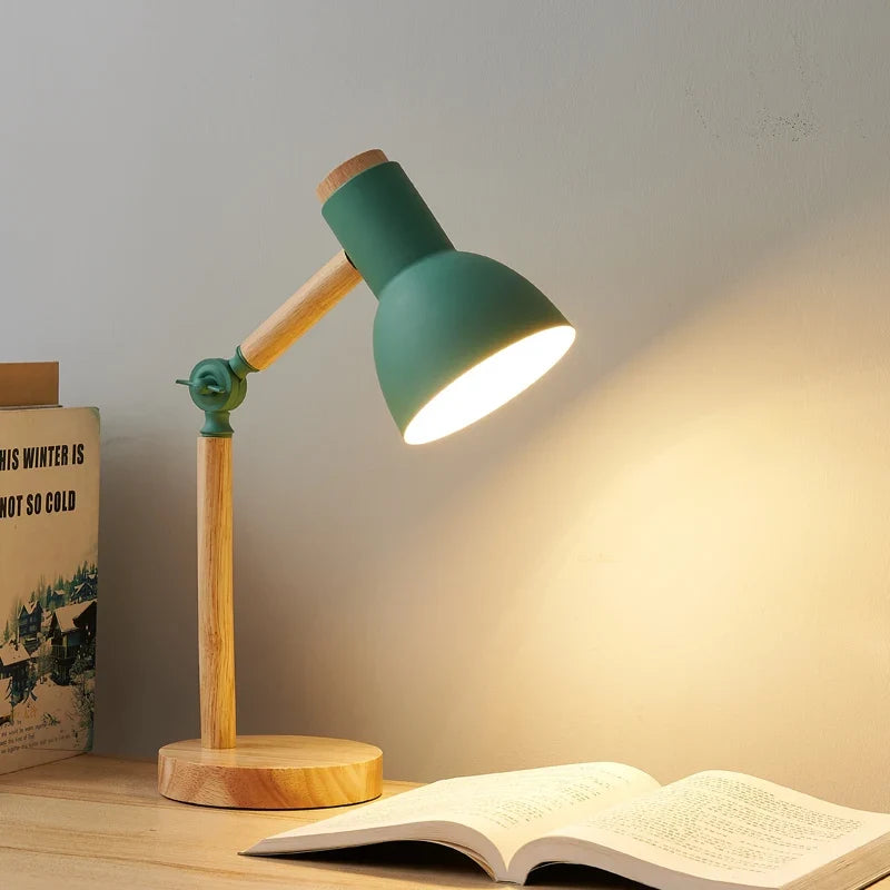 Lampe de bureau nordique en bois