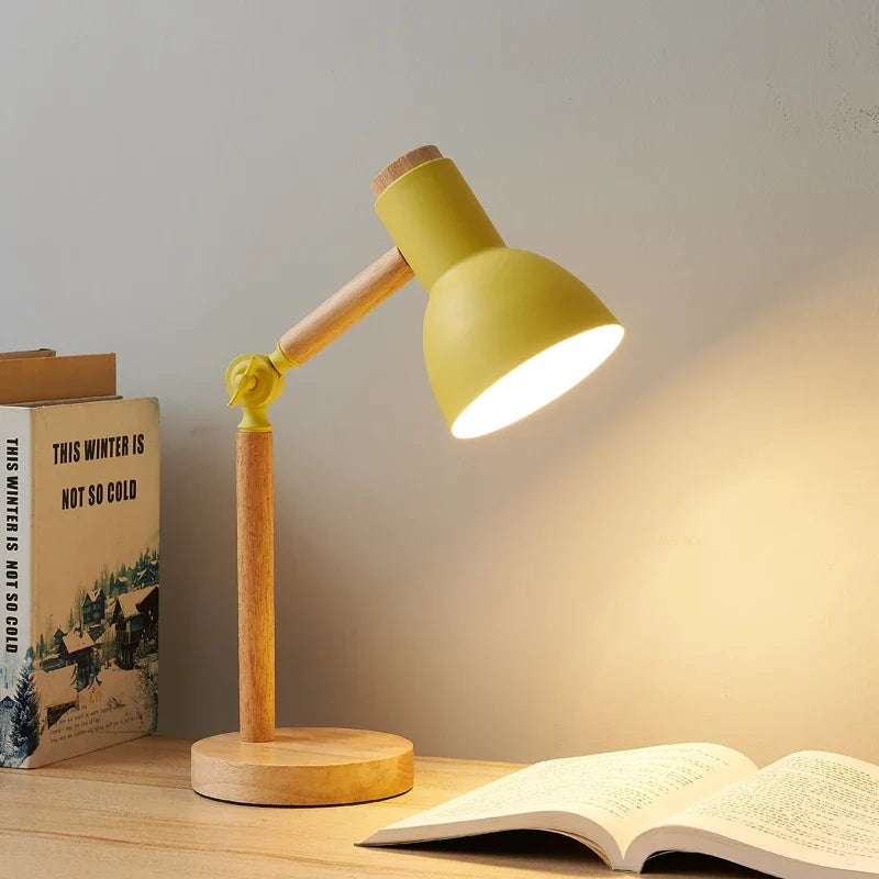 Lampe de bureau nordique en bois