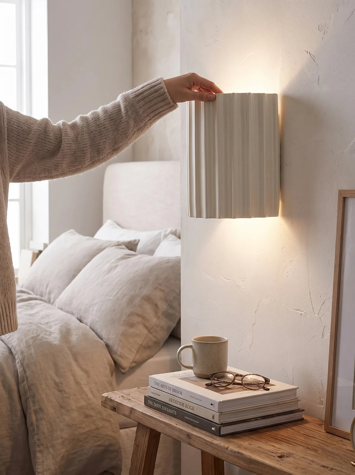 Nordic Modern Resin Wall Lamp - iwt2_image