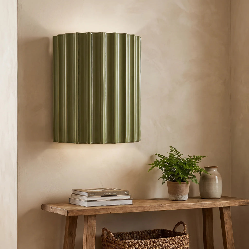 Nordic Modern Resin Wall Lamp - Green (webp)