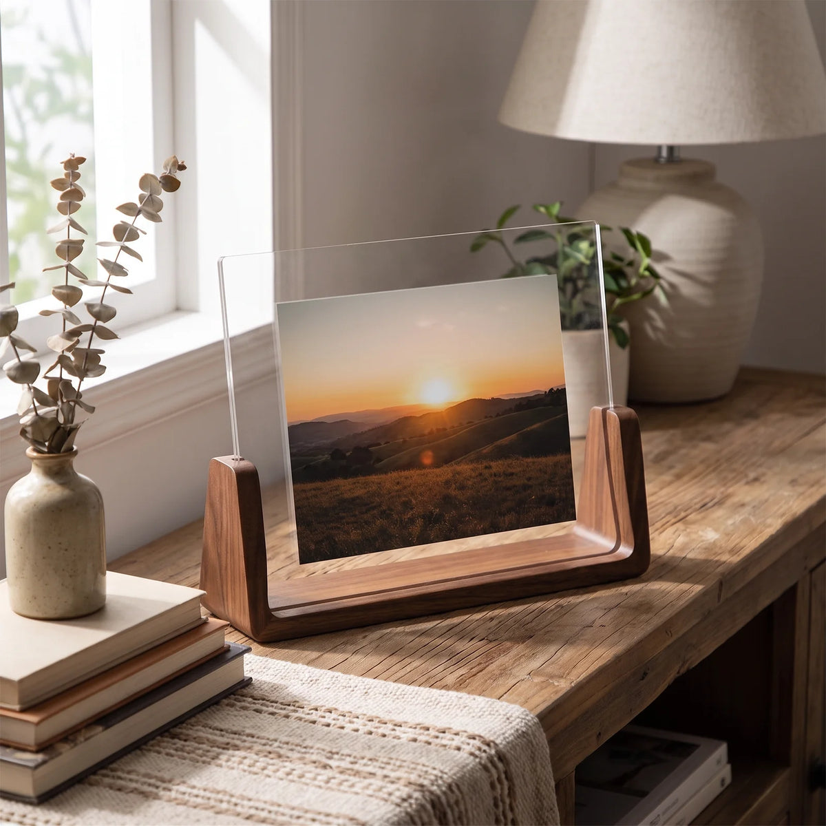 U-Shaped Acrylic & Wood Photo Frame | Modern Minimalist Display - Horizontal