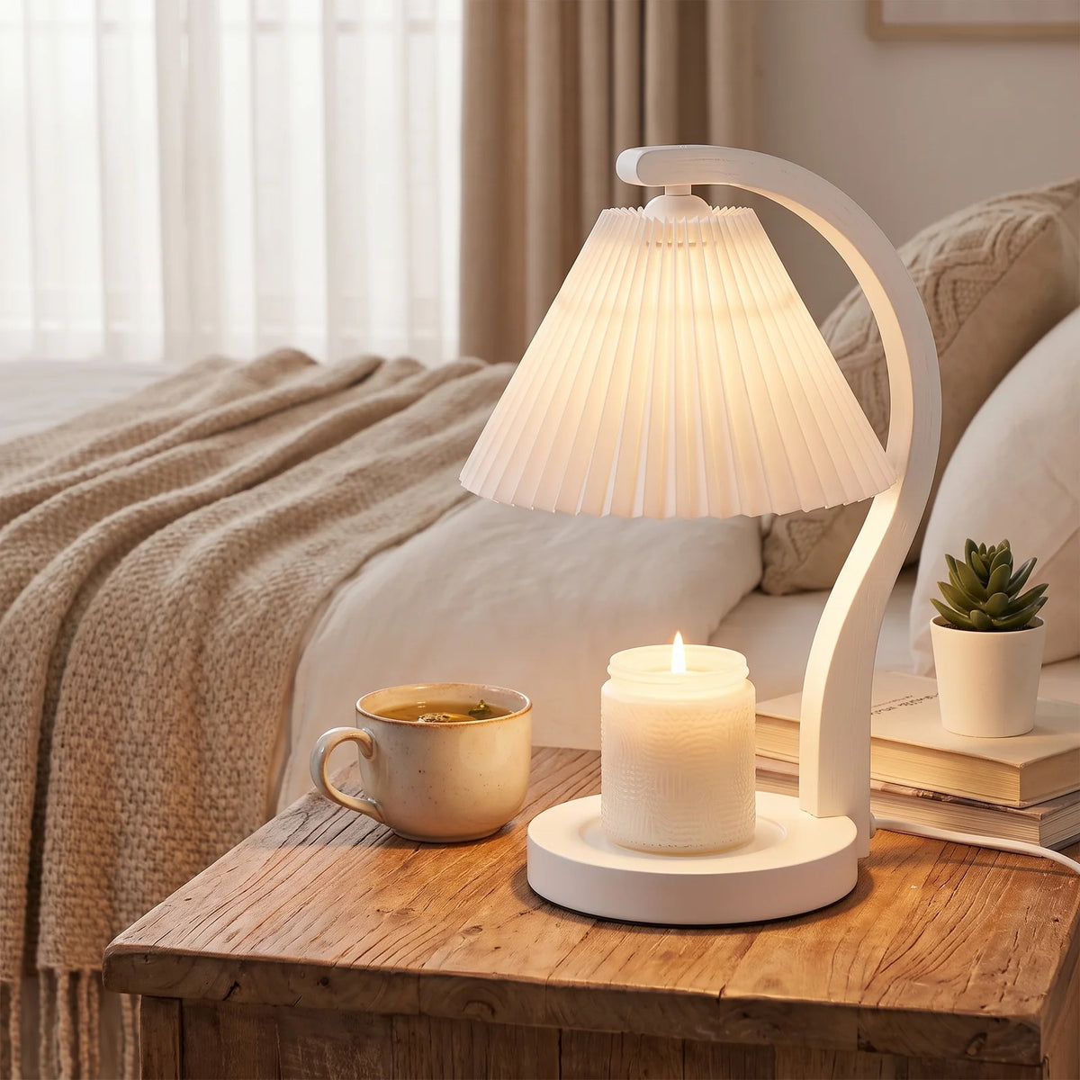 Vanessa Candle Warmer Lamp | Elegant Nordic Ambience