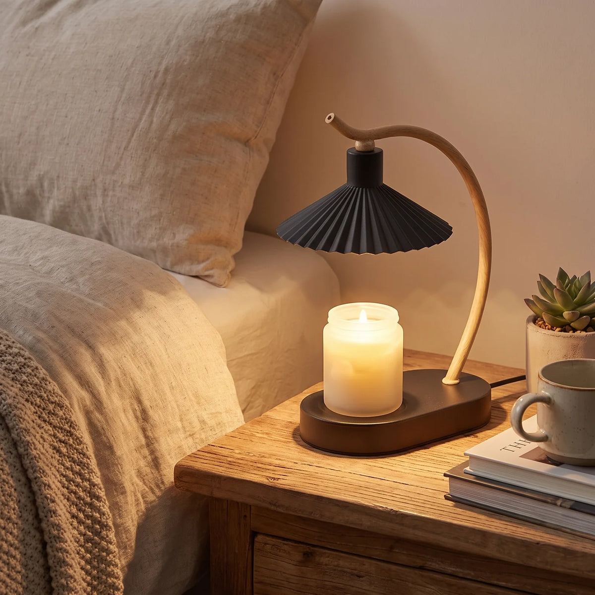 Vanessa Candle Warmer Lamp | Elegant Nordic Ambience