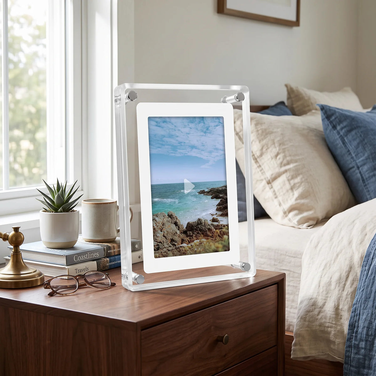 ClearFrame | Acrylic Digital Photo Frame | Portable IPS Display with Built-in Battery